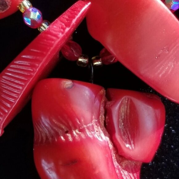 Elegant Red Coral Necklace - Picture 2 of 6